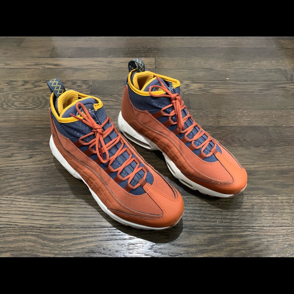 [NEW/UNUSED] Nike Air Max 95 Sneakerboot Dark Russet (8.5)